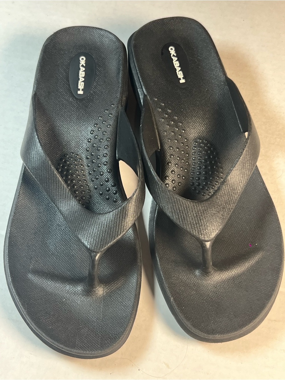 Okabashi Women's Black Textured Slip-On Sandals Size L Women’s 9.5-10.5